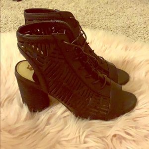 Black Sandals, Size 71/2